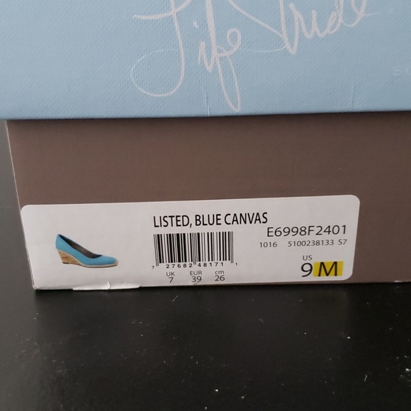 Life Stride Blue Canvas Shoes - Picture 8 of 8